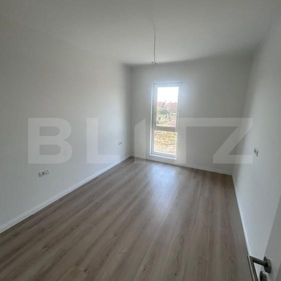 Duplex cu 4 camere cu Canalizare în Săcălaz
