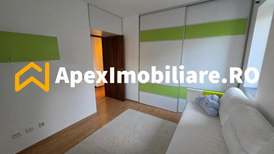 Apartament cu 3 camere decomandat în Băneasa