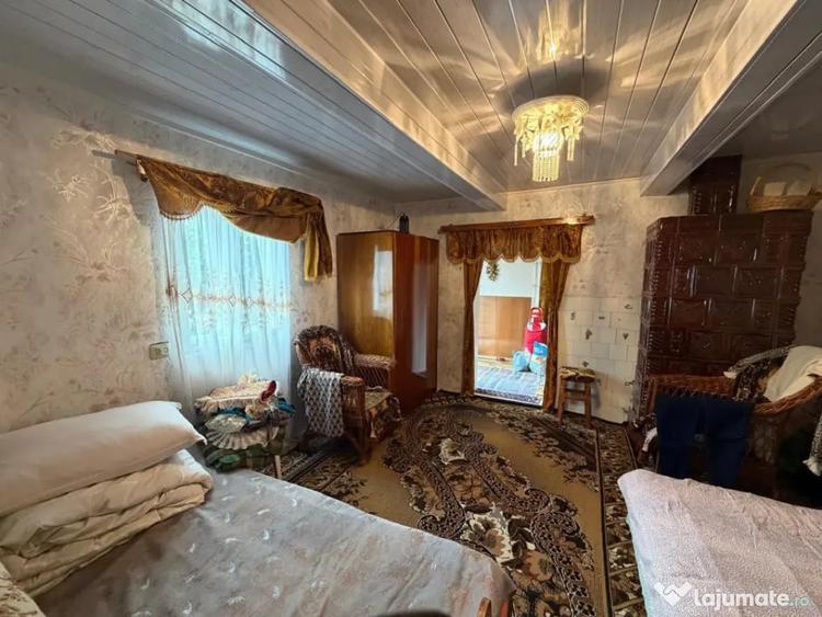 Casă cu 2 camere cu Teren 2100 Mp în Bălcăuți