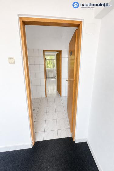 Spațiu comercial, de 326.17001342773 mp, în Militari