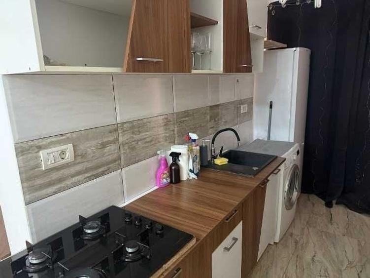 Spațiu comercial, de 1,800 mp, în Astra