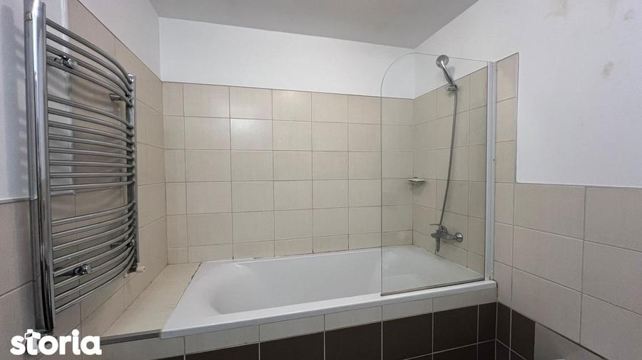 Apartament cu 3 camere, mobilat în Băneasa