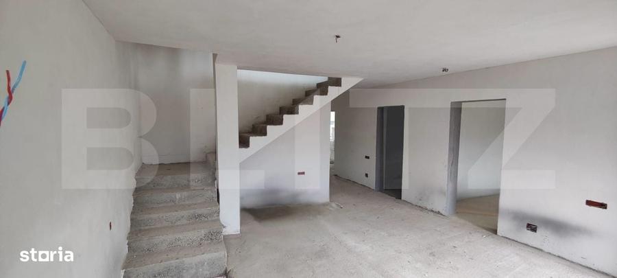 Casă cu 4 camere cu Teren 1000 Mp în Dumbrava