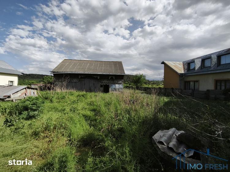 Teren de 1800 mp, în Șcheia