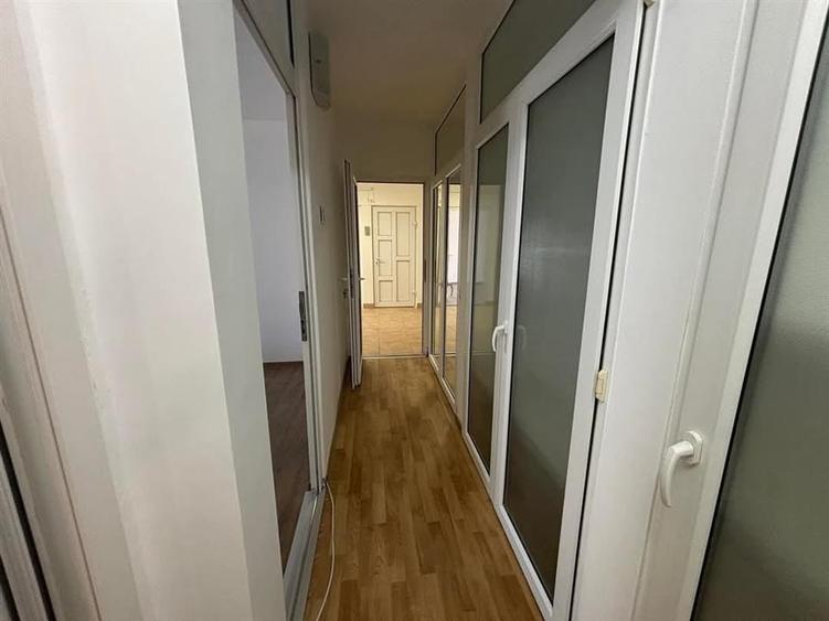 Spațiu comercial, de 98 mp, în Central