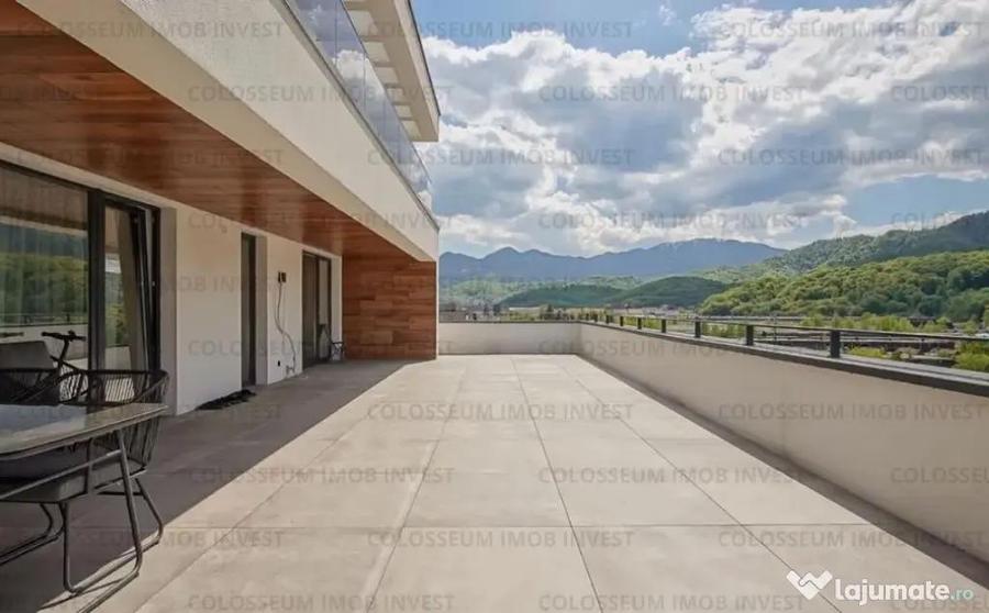 Apartament cu 4 camere decomandat în Răcădău