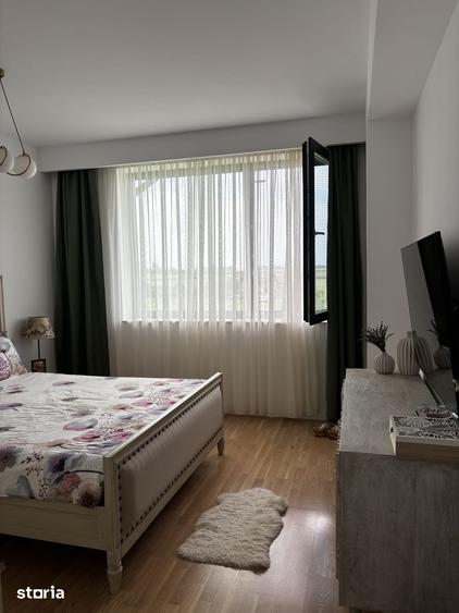Casă cu 5 camere cu Teren 265 Mp în Mogoșoaia