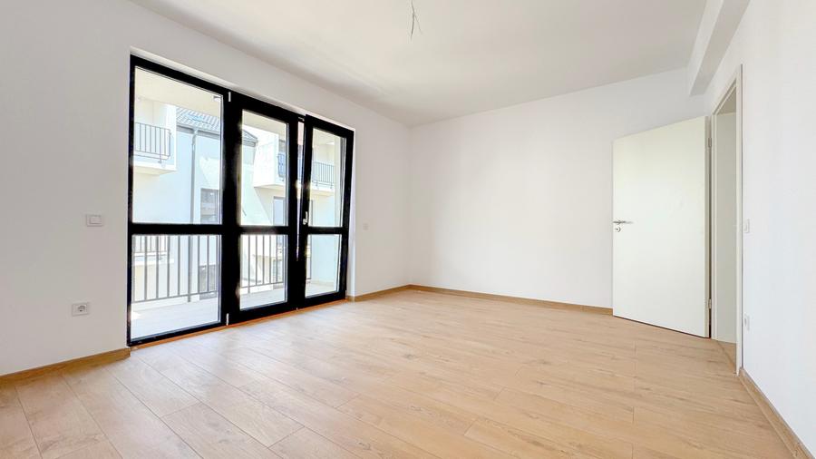 Apartament cu 2 camere decomandat în Sânpetru
