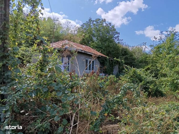 Casă cu 2 camere în Gura Sărății