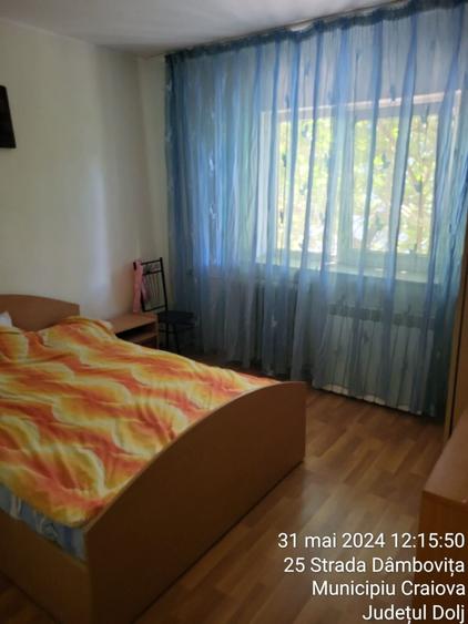 Apartament cu 3 camere decomandat în George Enescu