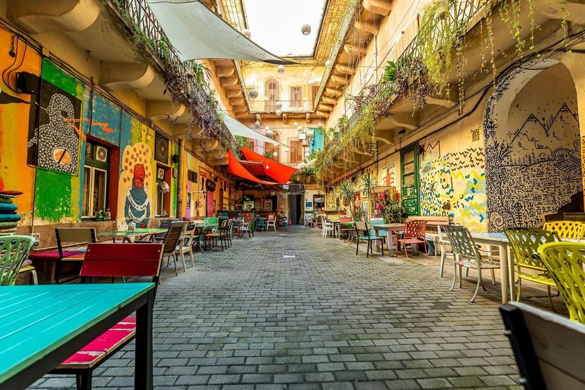 Proprietate specială, de 2,310 mp, în Central