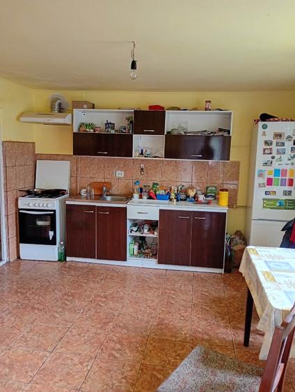 Casă individuală cu 3 camere cu Teren 400 Mp în Est