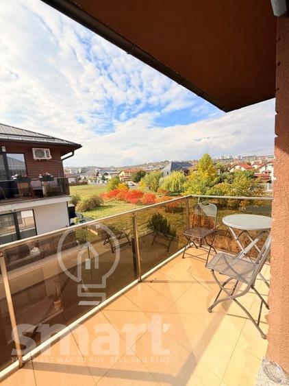 Apartament cu 2 camere semidecomandat, mobilat în Borhanci