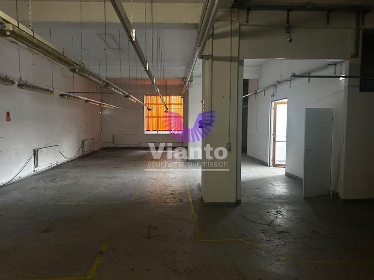 Birou, de 385 mp, în Central