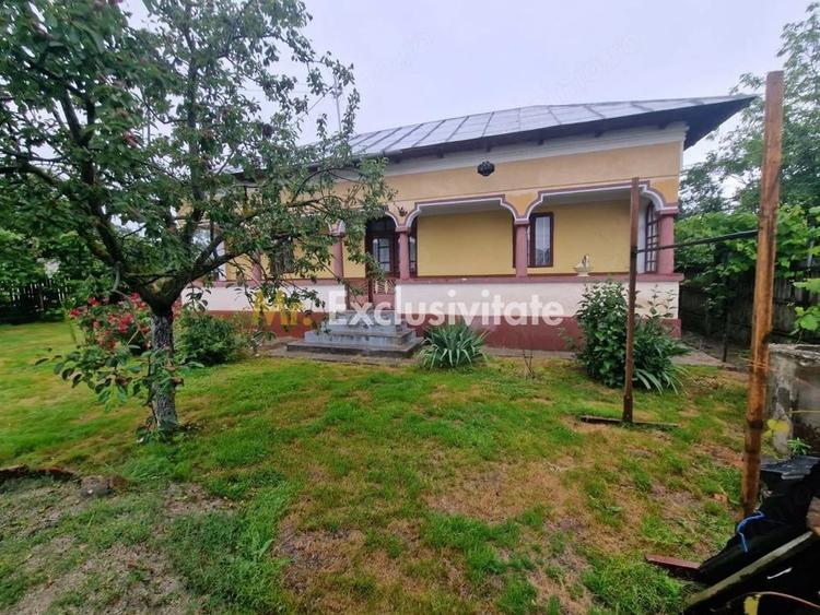 Casă cu Teren 2100 Mp în Lunca