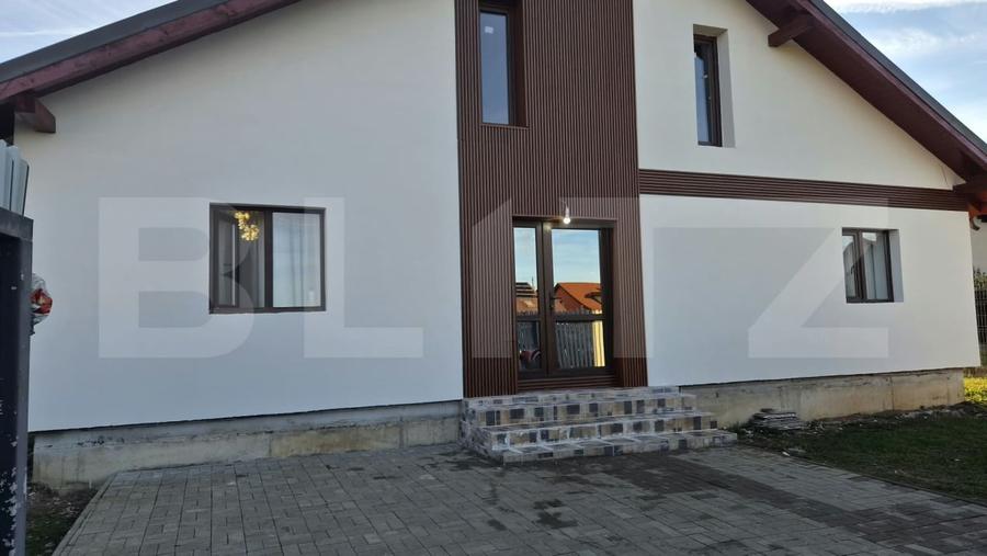 Casă individuală cu 4 camere cu Teren 750 Mp în Tărlungeni