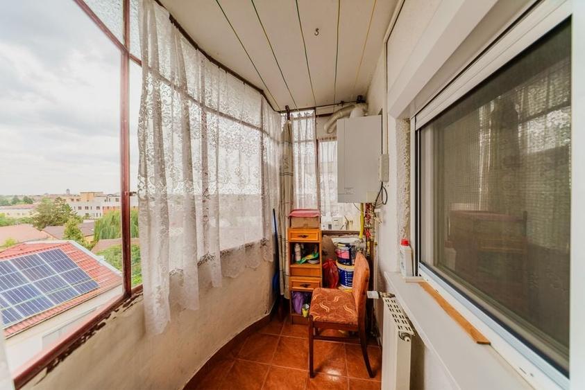 Apartament cu 2 camere decomandat în Intim