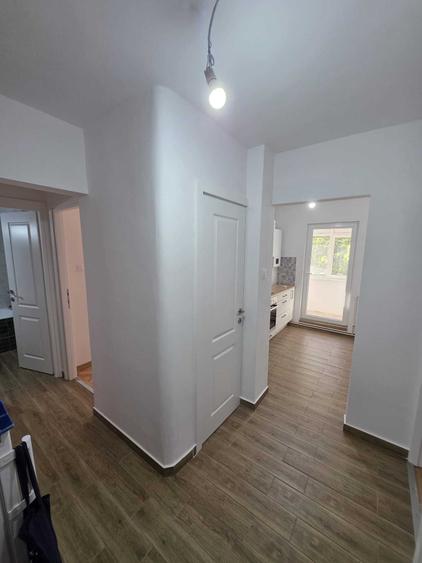 Apartament cu 2 camere decomandat în Curteni