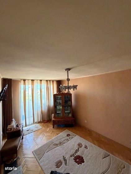 Apartament spatios cu 4 camere Marghita, zona centrala - 6