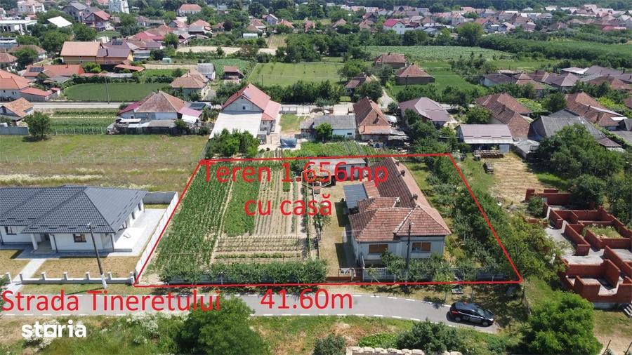 Casă cu 4 camere cu Teren 1656 Mp în Livada