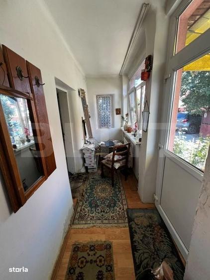 Casă cu 4 camere în Central