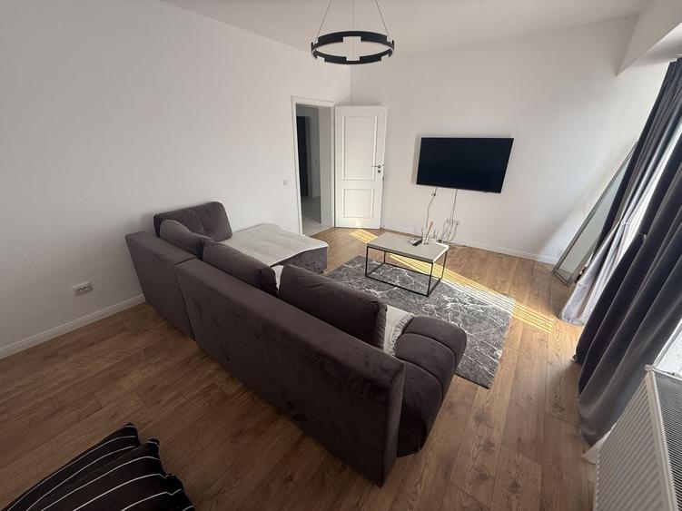 Apartament cu 2 camere decomandat, mobilat în Colentina