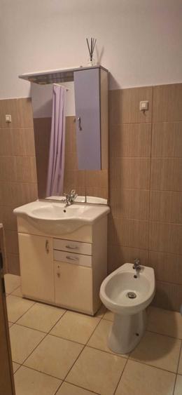 Casă cu 2 camere în Central