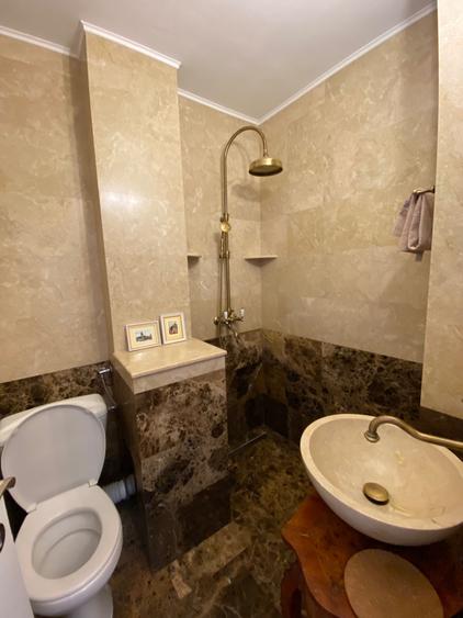 Apartament cu 3 camere decomandat, mobilat în Apusului