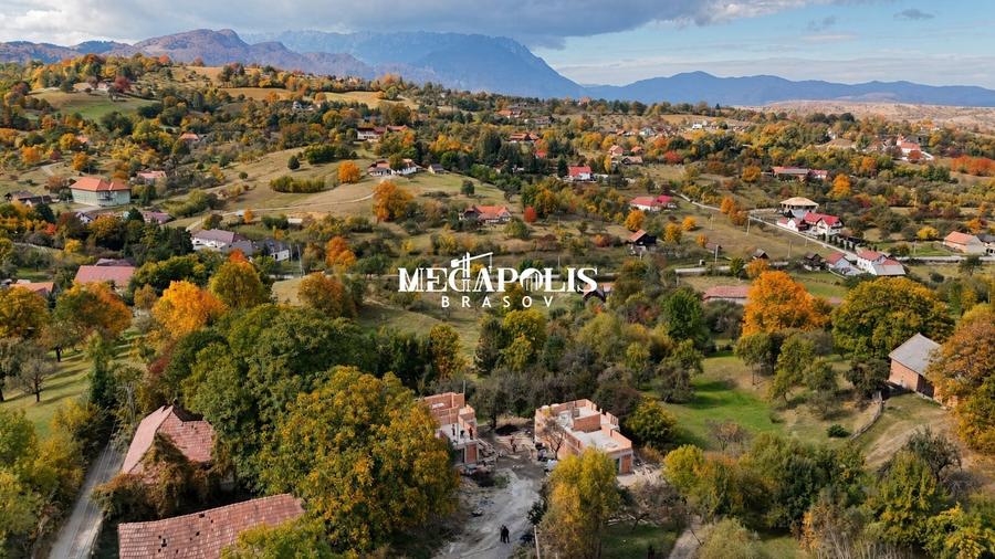 Casă individuală cu 4 camere cu Canalizare în Sohodol
