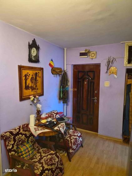 Apartament cu 3 camere decomandat în Central