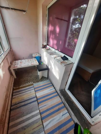 Apartament cu 2 camere nedecomandat, mobilat în Podu Roș