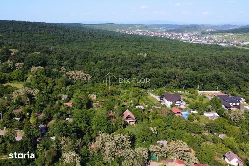 Casă cu Teren 601 Mp în Central