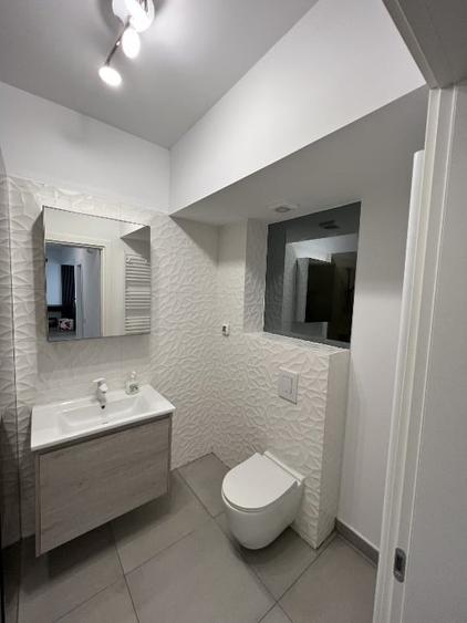 Apartament cu 2 camere decomandat în Virtuții