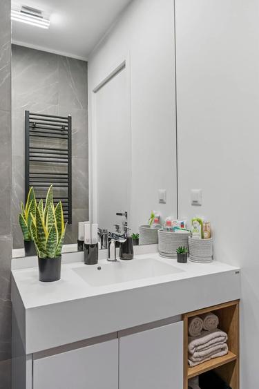 Apartament cu 3 camere decomandat, mobilat în Floreasca