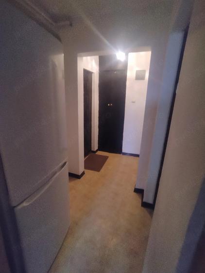 Garsonieră decomandată în Gorjului