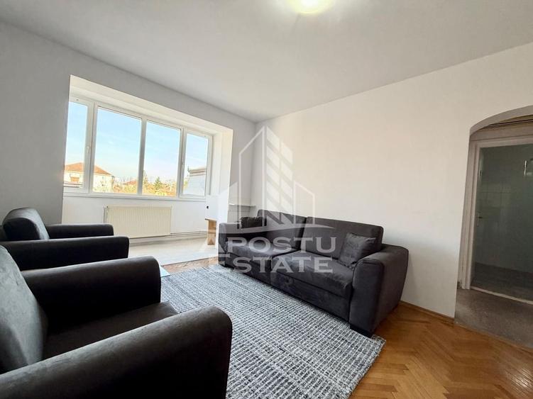 Apartament cu 3 camere decomandat, mobilat în Fabric