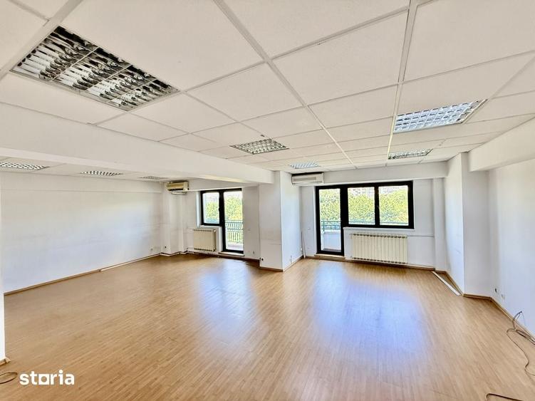Apartament cu 4 camere decomandat în Centrul Civic