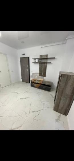 Apartament cu 3 camere decomandat, mobilat în Mamaia-Sat