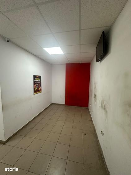Spațiu comercial, de 72 mp, în Militari