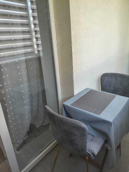 Garsonieră decomandată în Central