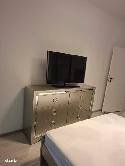 Apartament cu 2 camere decomandat în Apărătorii Patriei