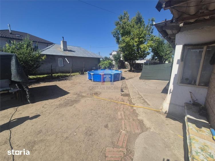 Casă cu 3 camere cu Teren 1150 Mp în Obor