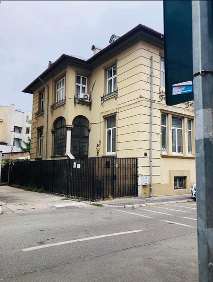 Proprietar vand apartament 5 camere in vila Batiste 175 mp lux - 3