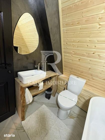 Casă cu 4 camere cu Teren 500 Mp în Central