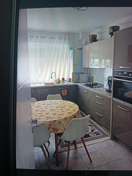 Apartament cu 2 camere decomandat în Sânpetru