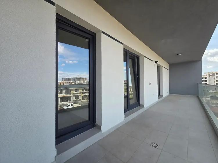 Apartament cu 4 camere decomandat în Theodor Pallady
