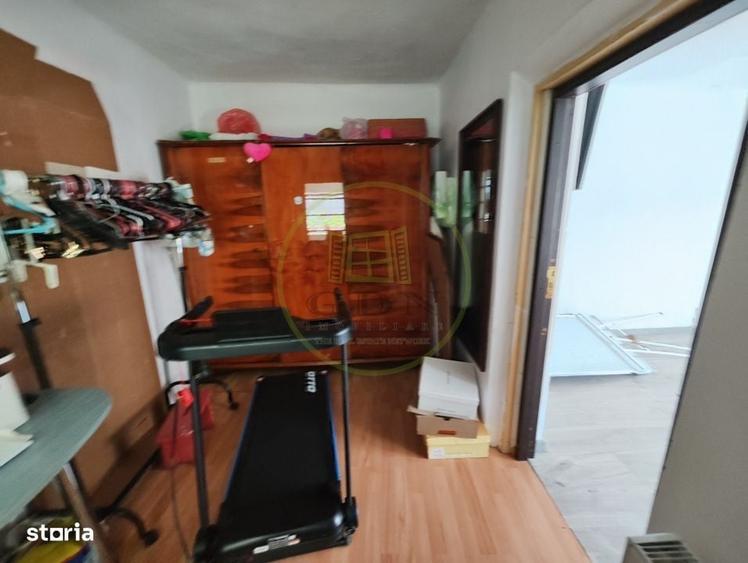 Casă cu 3 camere în Bariera Vâlcii
