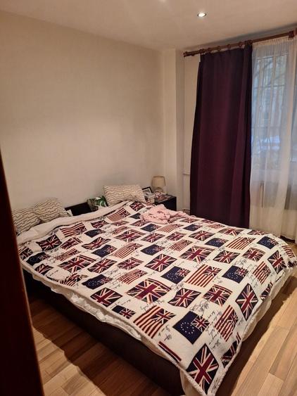Apartament cu 3 camere decomandat în Dristor