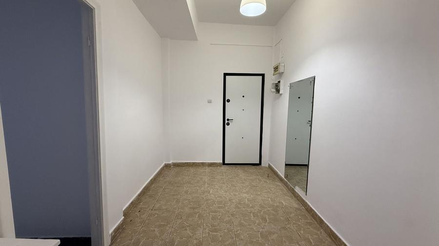 Apartament cu 3 camere decomandat în Universitate