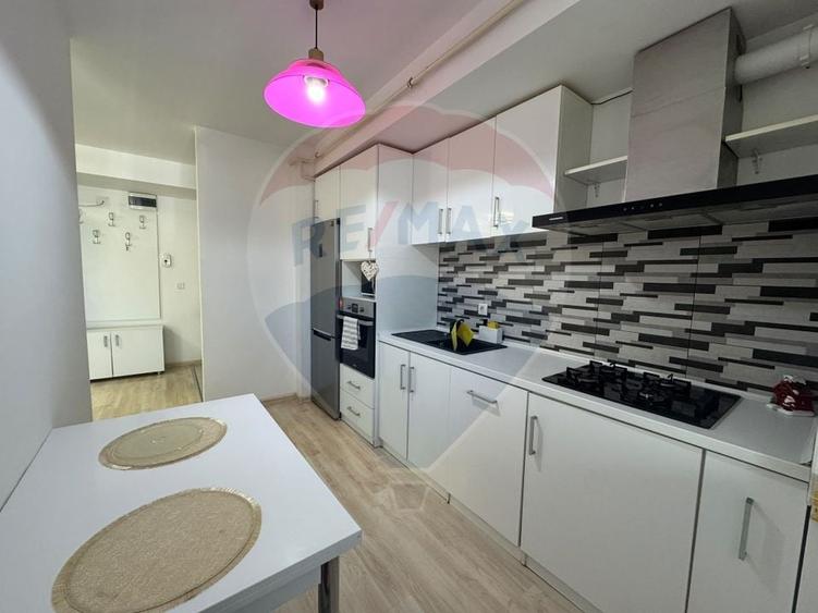 Apartament cu 2 camere decomandat, mobilat în Valea Rosie